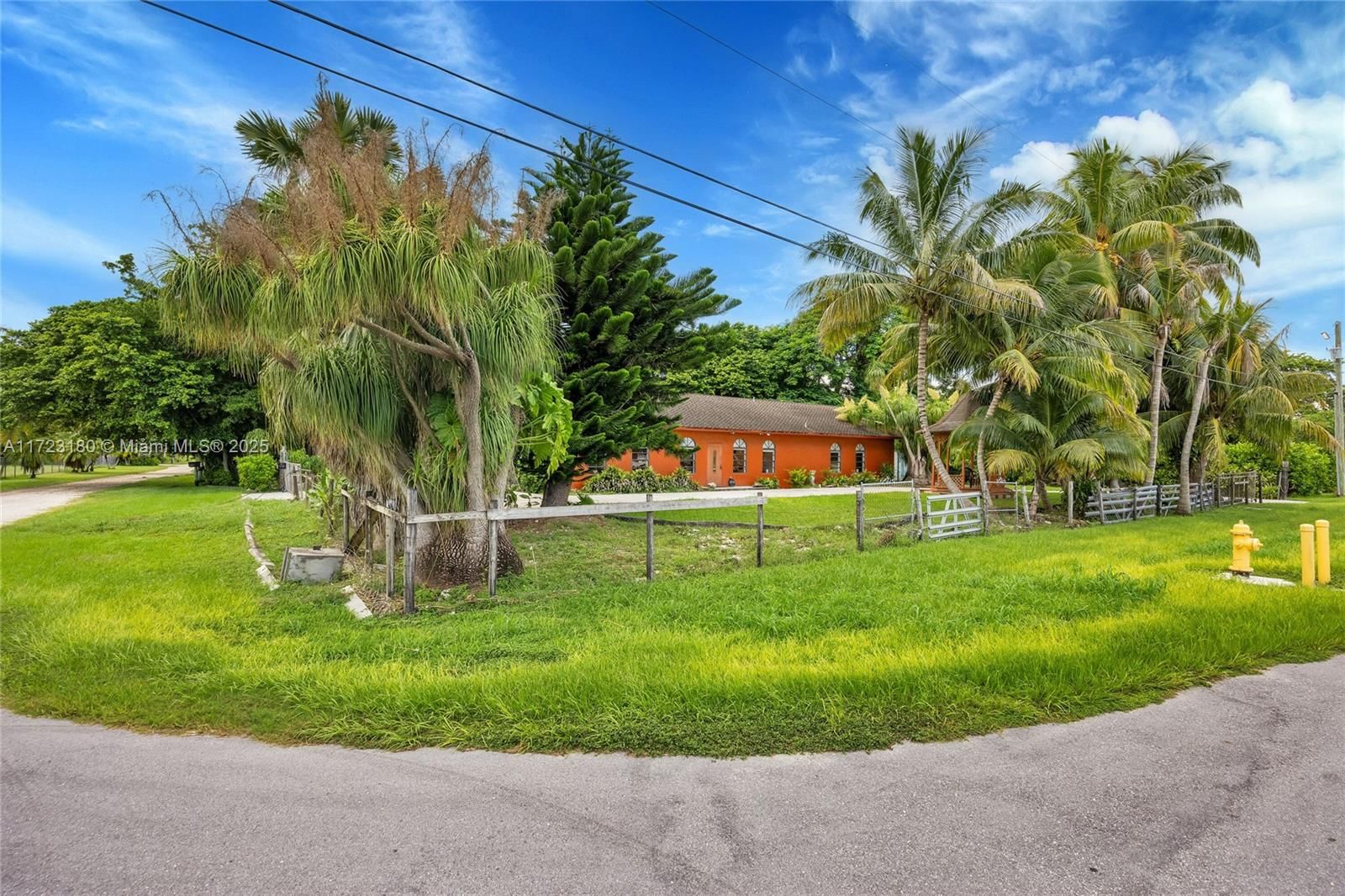 Real estate property located at 22150 132nd Ave, Miami-dade, Redland, Miami, FL