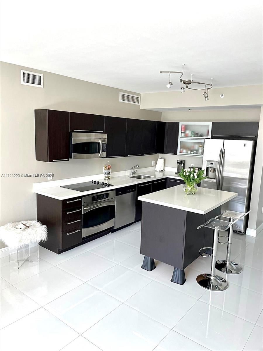 Real estate property located at 90 3rd St #3014, Miami-dade, Ivy Condo, Miami, FL