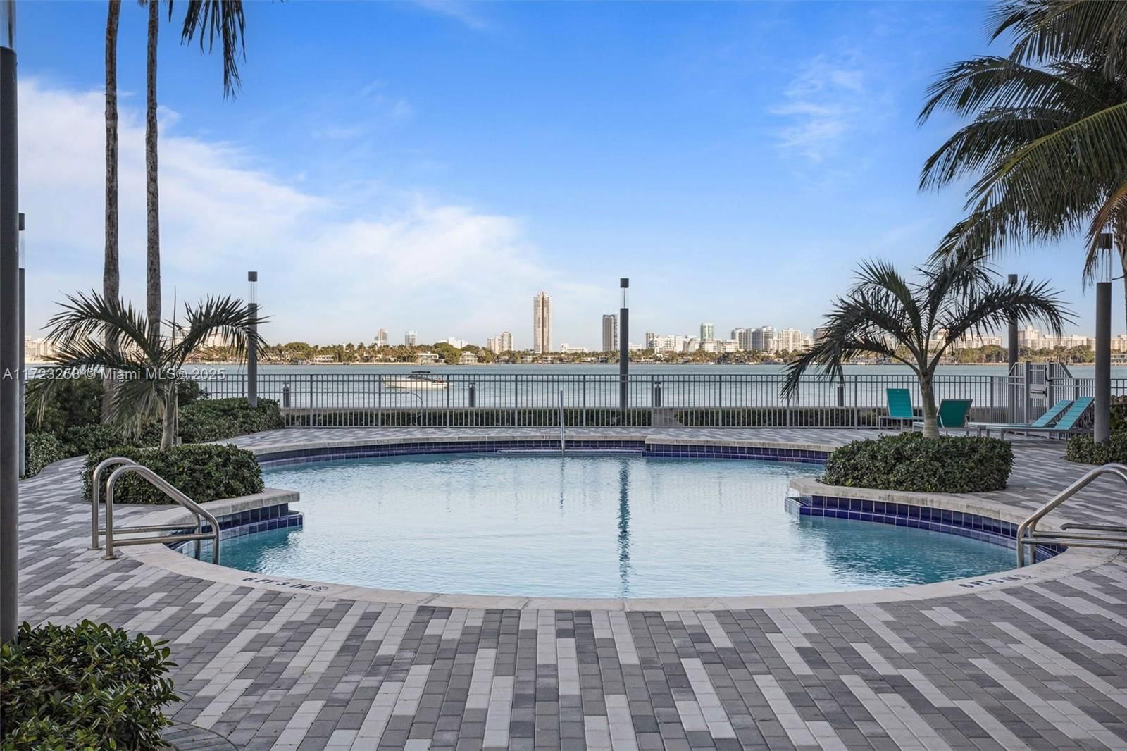 Real estate property located at 7501 Treasure Dr #8R, Miami-dade, Treasures On The Bay Ii C, North Bay Village, FL