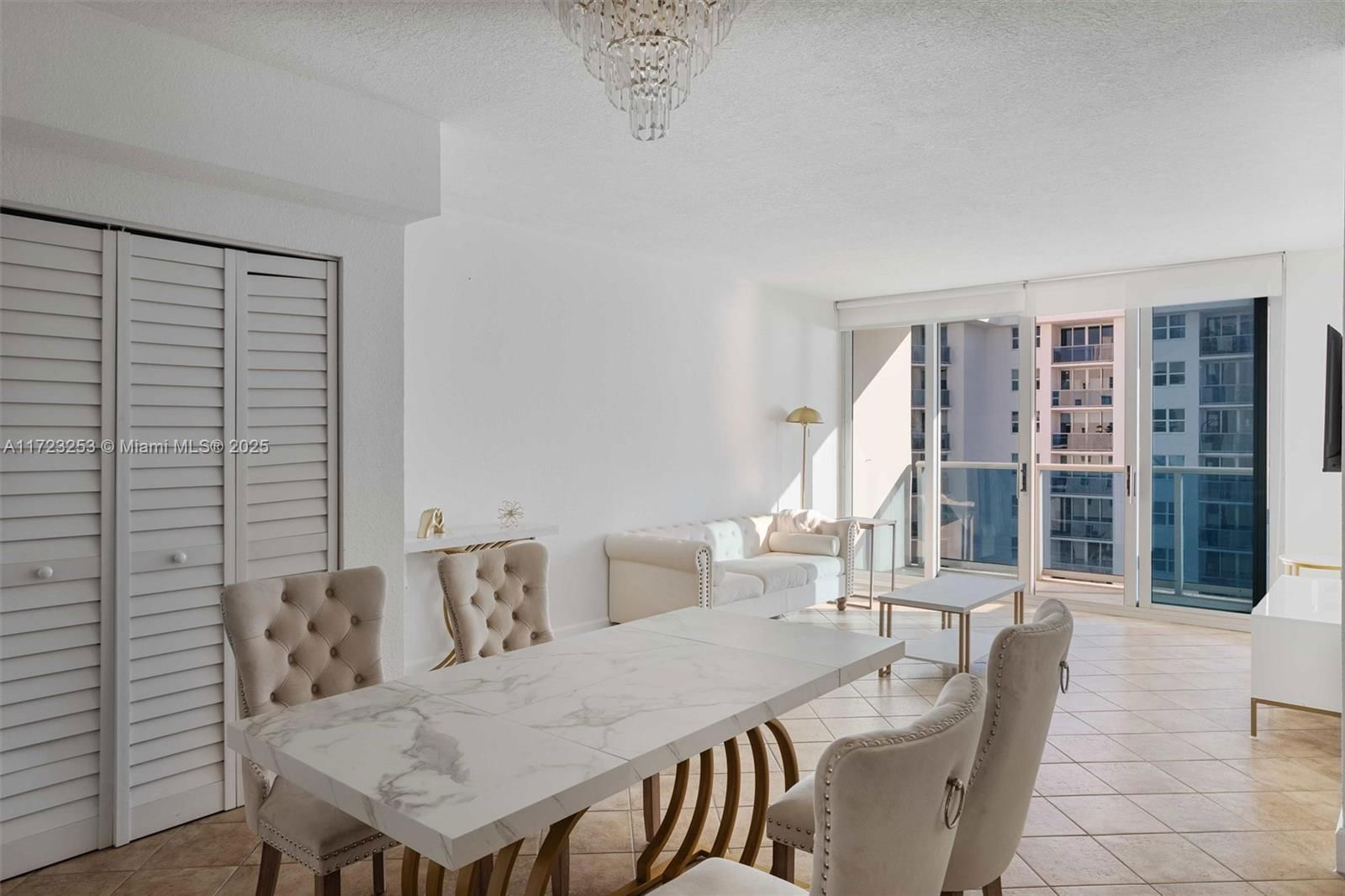 Real estate property located at 7501 Treasure Dr #8R, Miami-dade, Treasures On The Bay Ii C, North Bay Village, FL