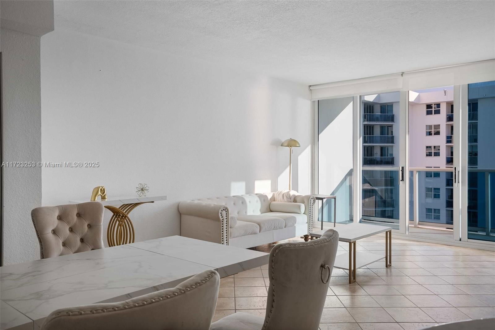 Real estate property located at 7501 Treasure Dr #8R, Miami-dade, Treasures On The Bay Ii C, North Bay Village, FL