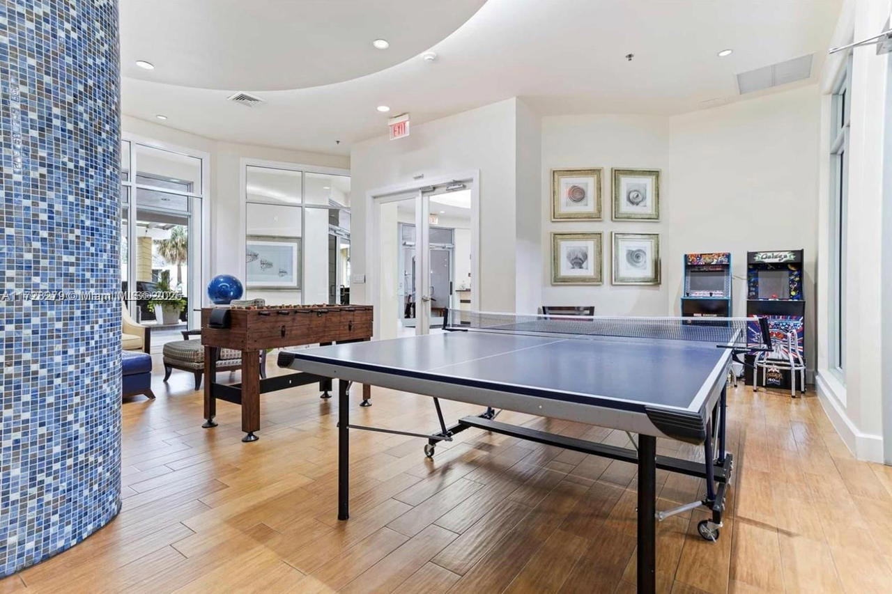 Real estate property located at 1830 Radius Dr #421, Broward, Radius Condo, Hollywood, FL