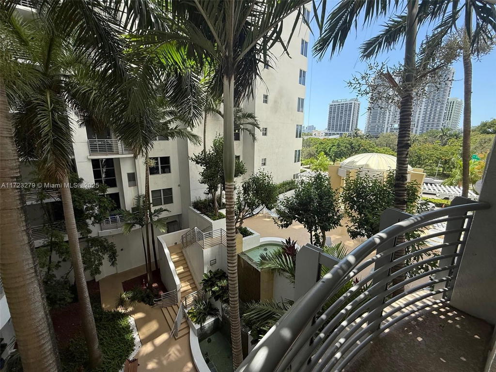 Real estate property located at 1830 Radius Dr #421, Broward, Radius Condo, Hollywood, FL