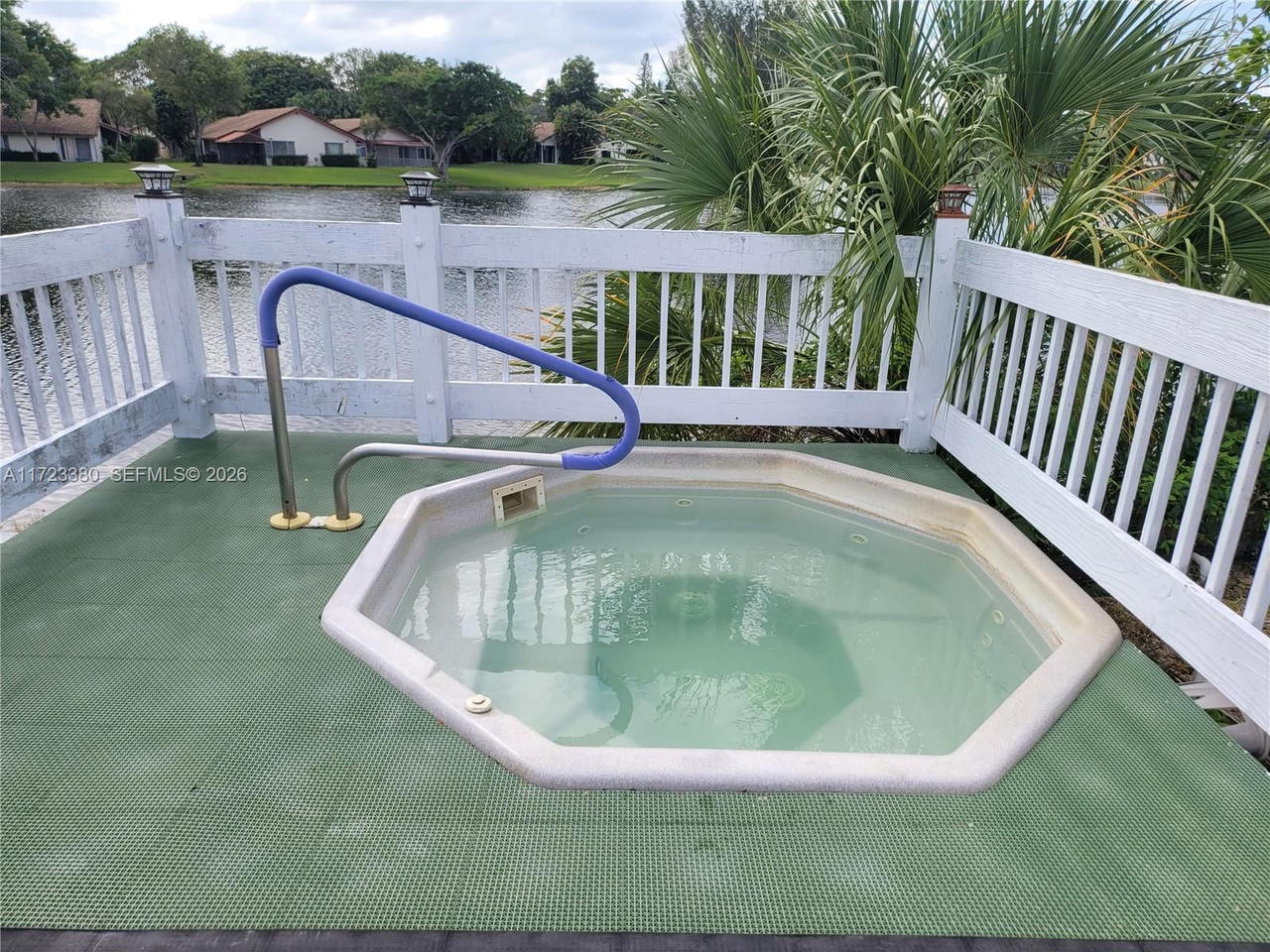 Real estate property located at 3750 Inverrary Dr #2Y, Broward, International Village At, Lauderhill, FL