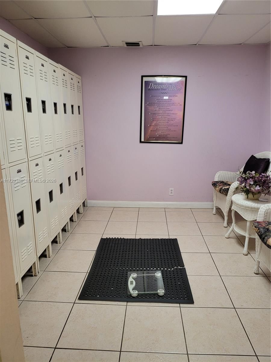 Real estate property located at 3750 Inverrary Dr #2Y, Broward, International Village At, Lauderhill, FL