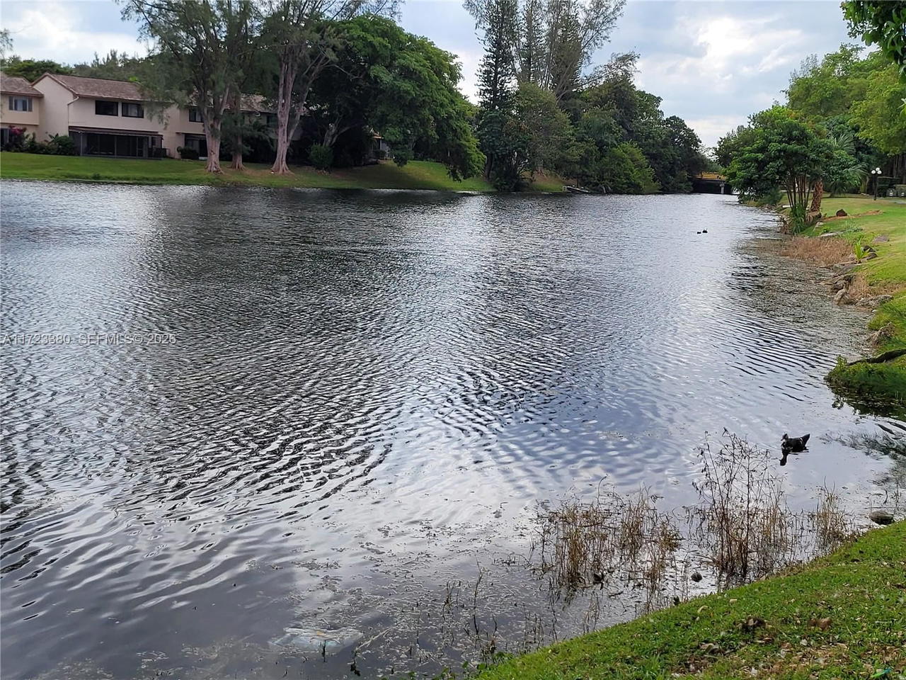 Real estate property located at 3750 Inverrary Dr #2Y, Broward, International Village At, Lauderhill, FL