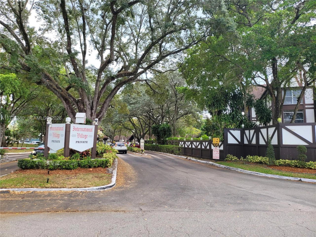 Real estate property located at 3750 Inverrary Dr #2Y, Broward, International Village At, Lauderhill, FL