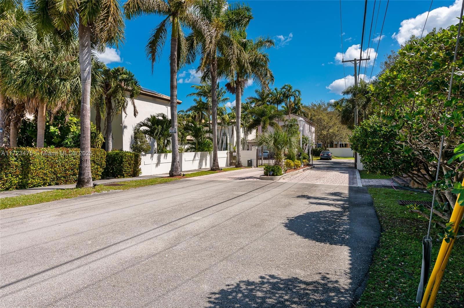 Real estate property located at 208 15th St, Broward, St James Park North, Dania Beach, FL