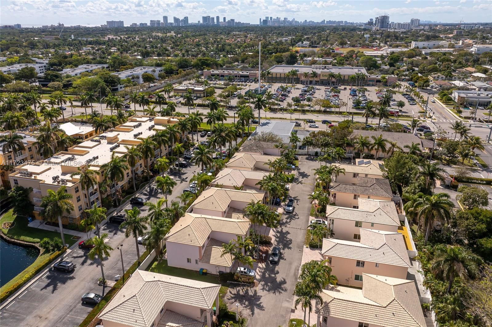 Real estate property located at 208 15th St, Broward, St James Park North, Dania Beach, FL