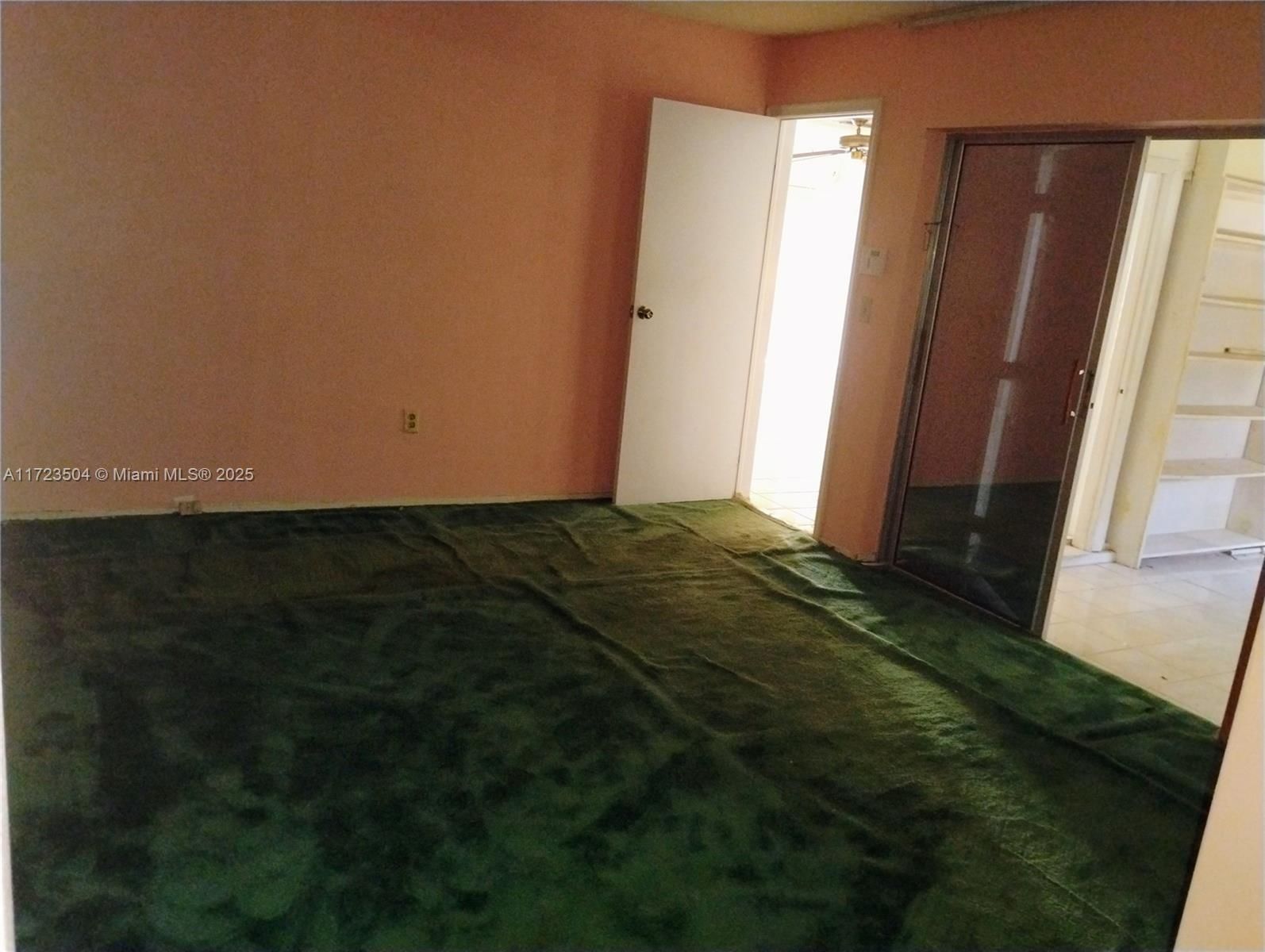 Real estate property located at 8560 Southampton Dr, Broward, Knolls 1st Section, Miramar, FL