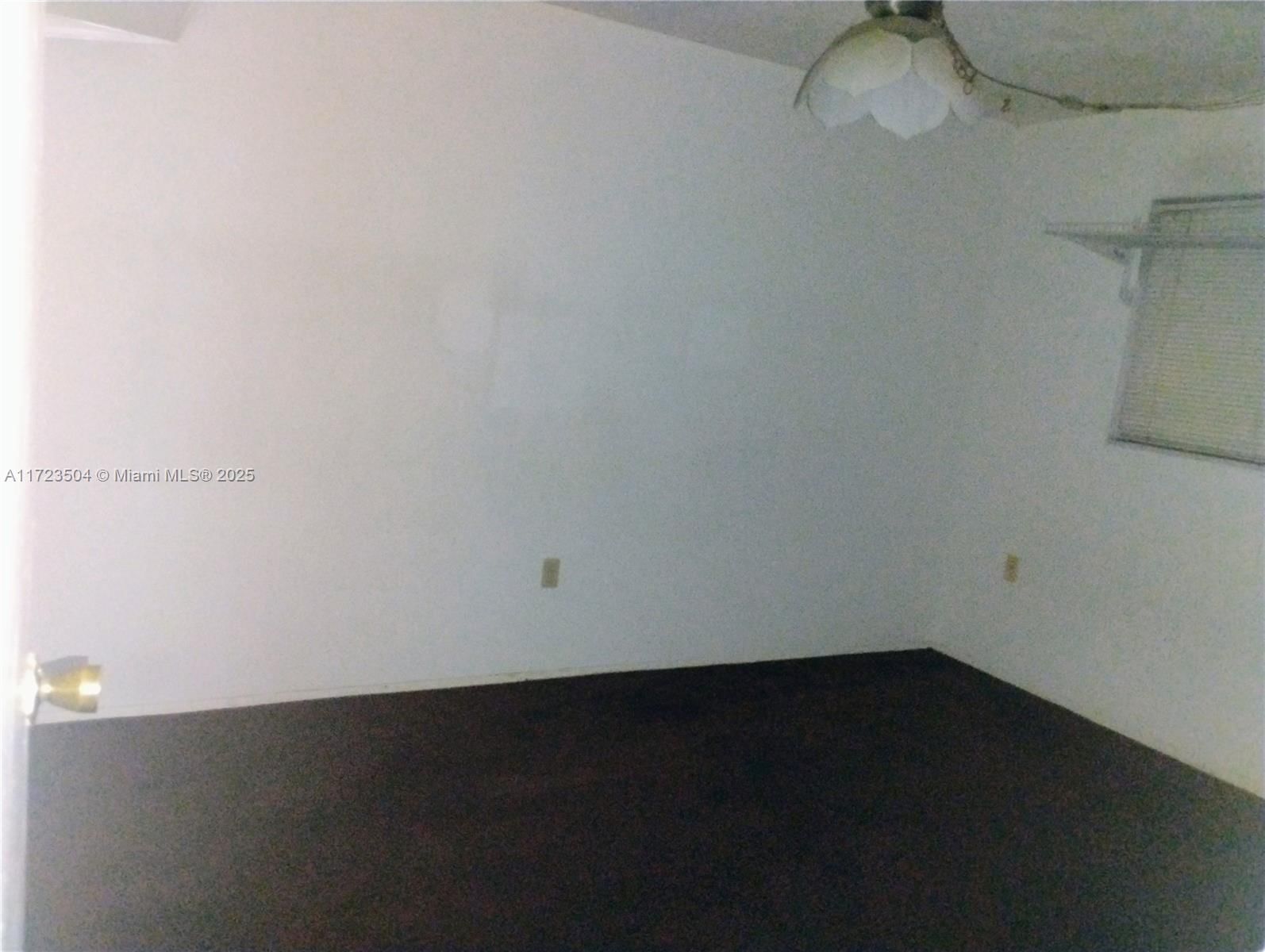 Real estate property located at 8560 Southampton Dr, Broward, Knolls 1st Section, Miramar, FL