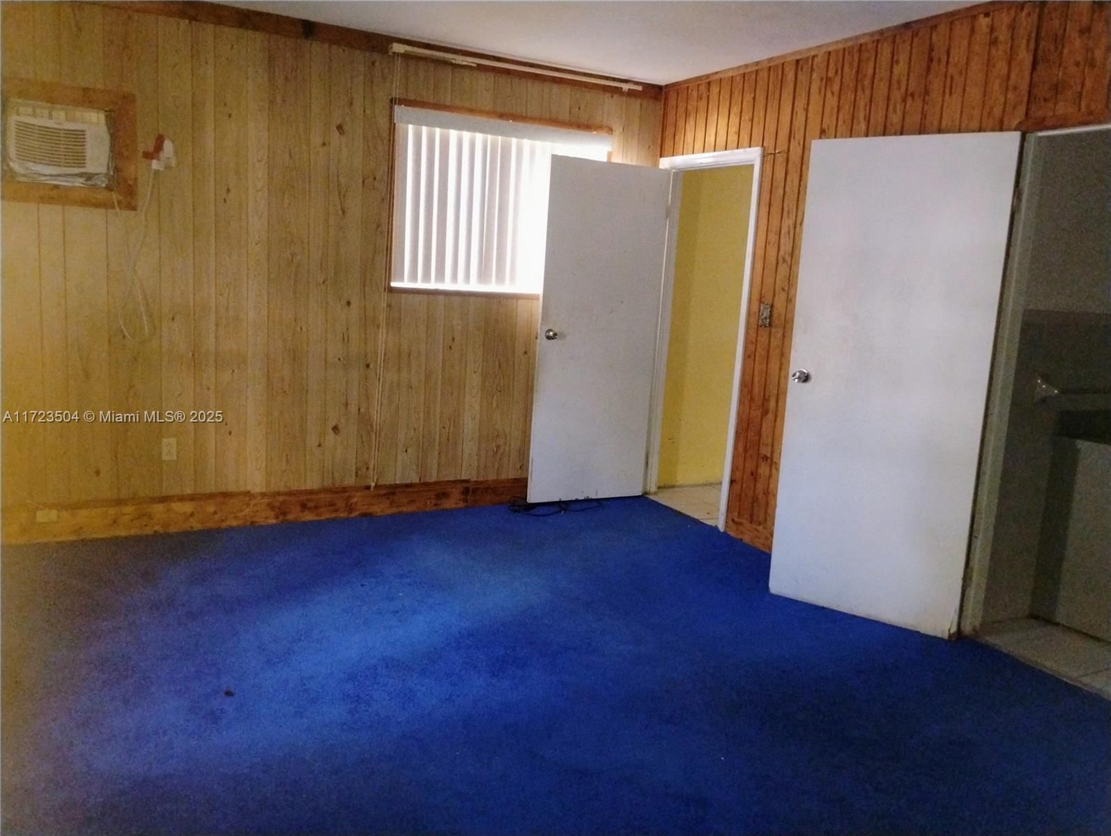 Real estate property located at 8560 Southampton Dr, Broward, Knolls 1st Section, Miramar, FL