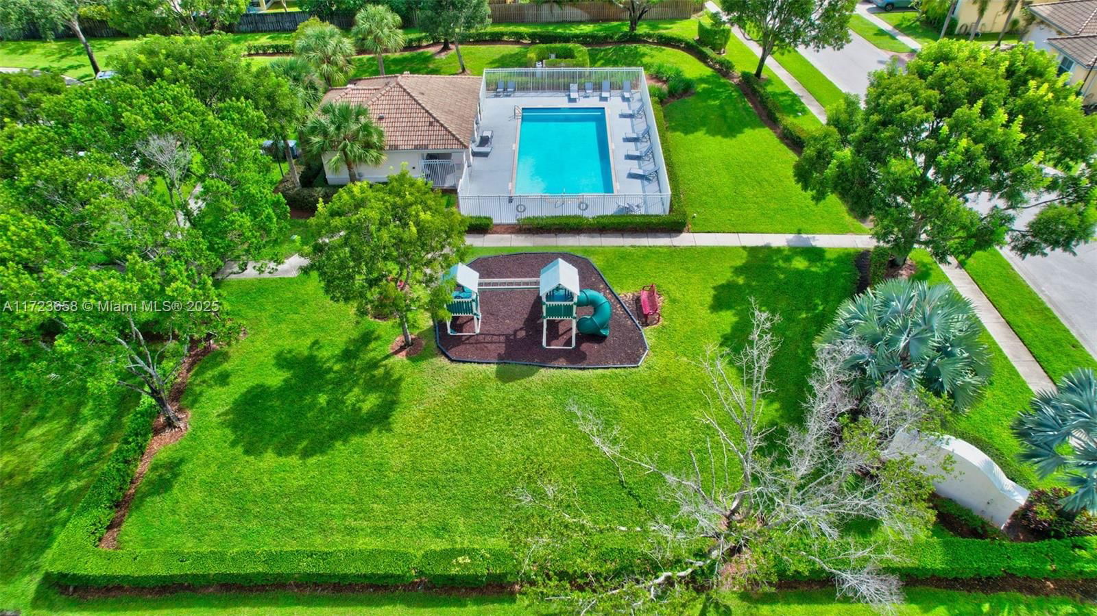 Real estate property located at 8060 Briantea Dr #8060, Palm Beach, Melrose Pud Verona Lakes, Boynton Beach, FL