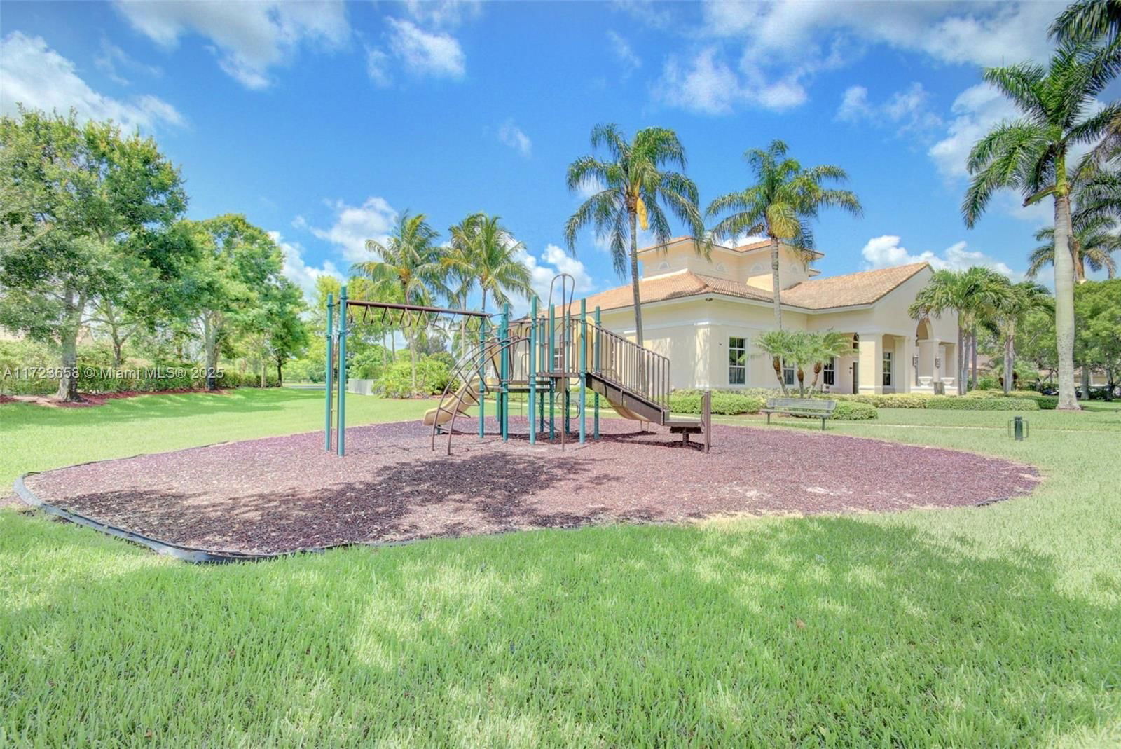 Real estate property located at 8060 Briantea Dr #8060, Palm Beach, Melrose Pud Verona Lakes, Boynton Beach, FL