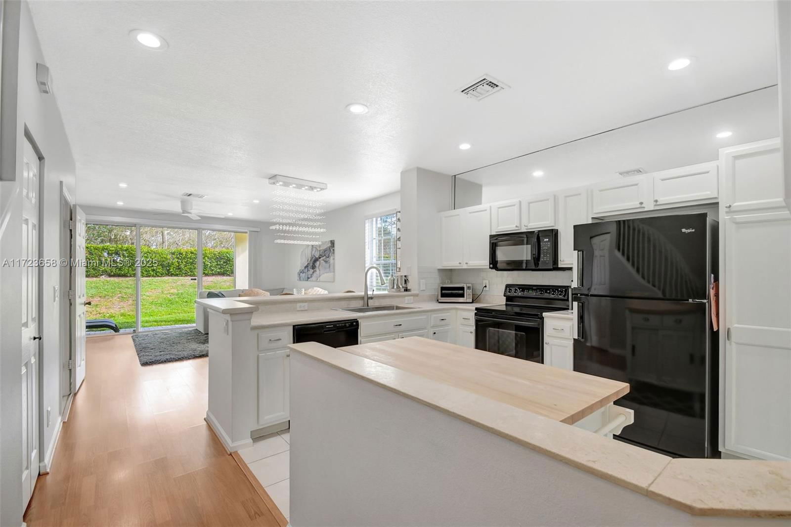 Real estate property located at 8060 Briantea Dr #8060, Palm Beach, Melrose Pud Verona Lakes, Boynton Beach, FL
