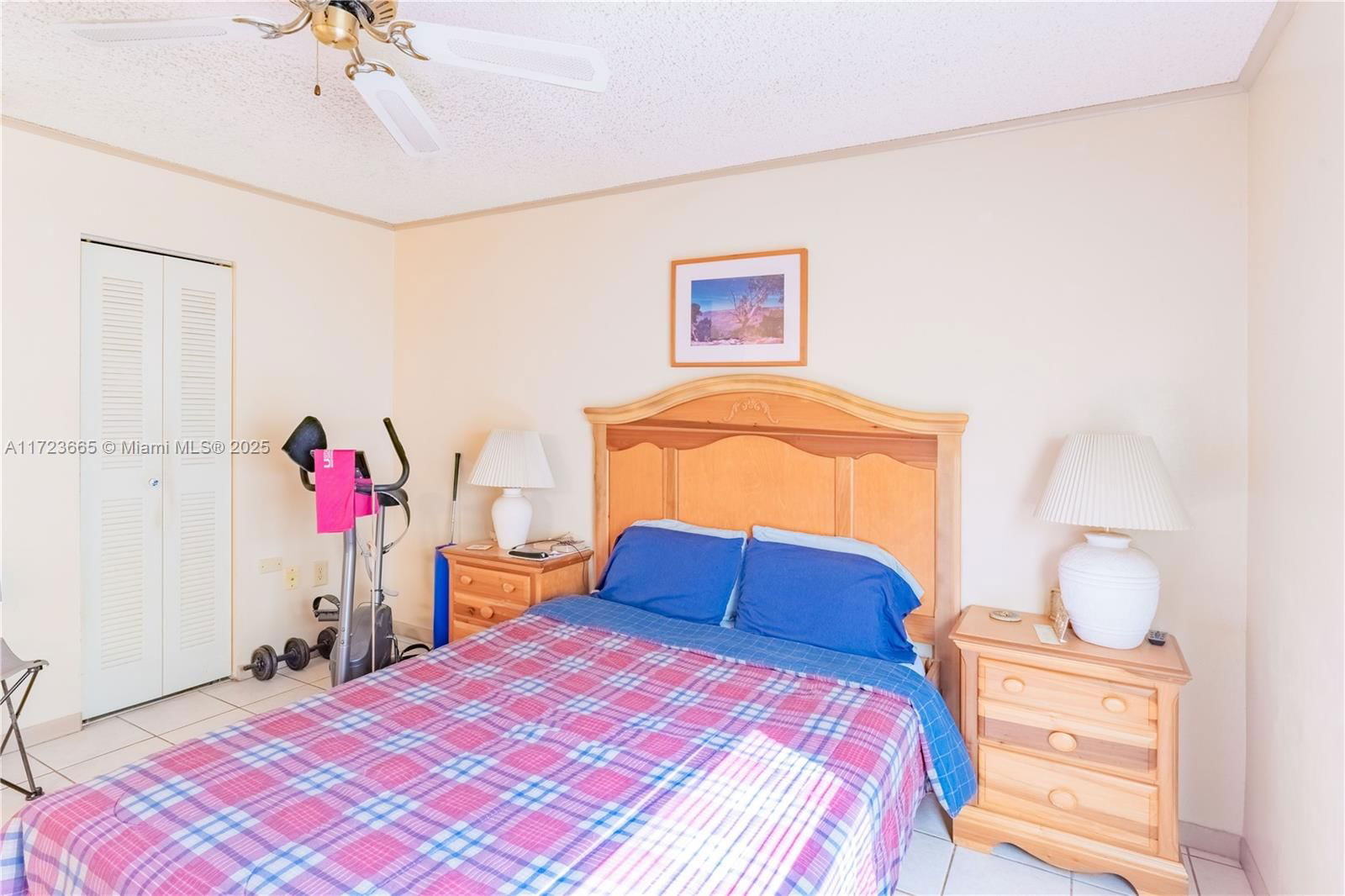 Real estate property located at 5860 198th Ter, Miami-dade, Country Lake Manors Sec 3, Hialeah, FL