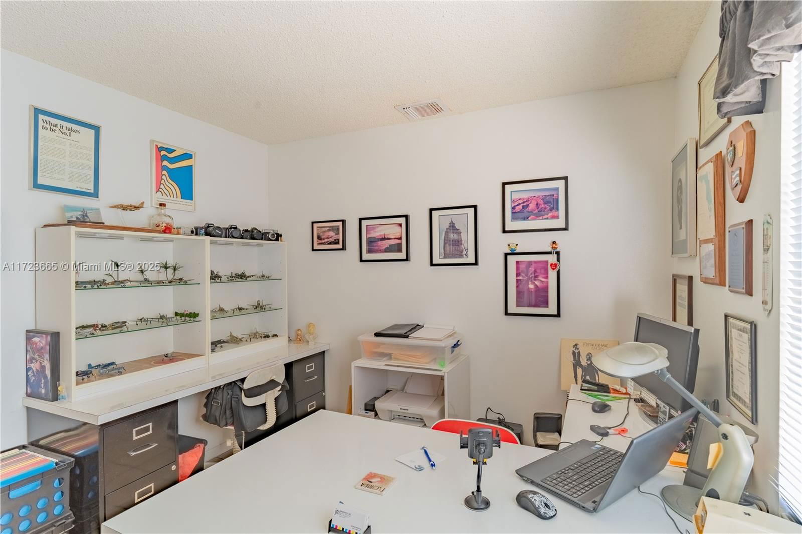 Real estate property located at 5860 198th Ter, Miami-dade, Country Lake Manors Sec 3, Hialeah, FL