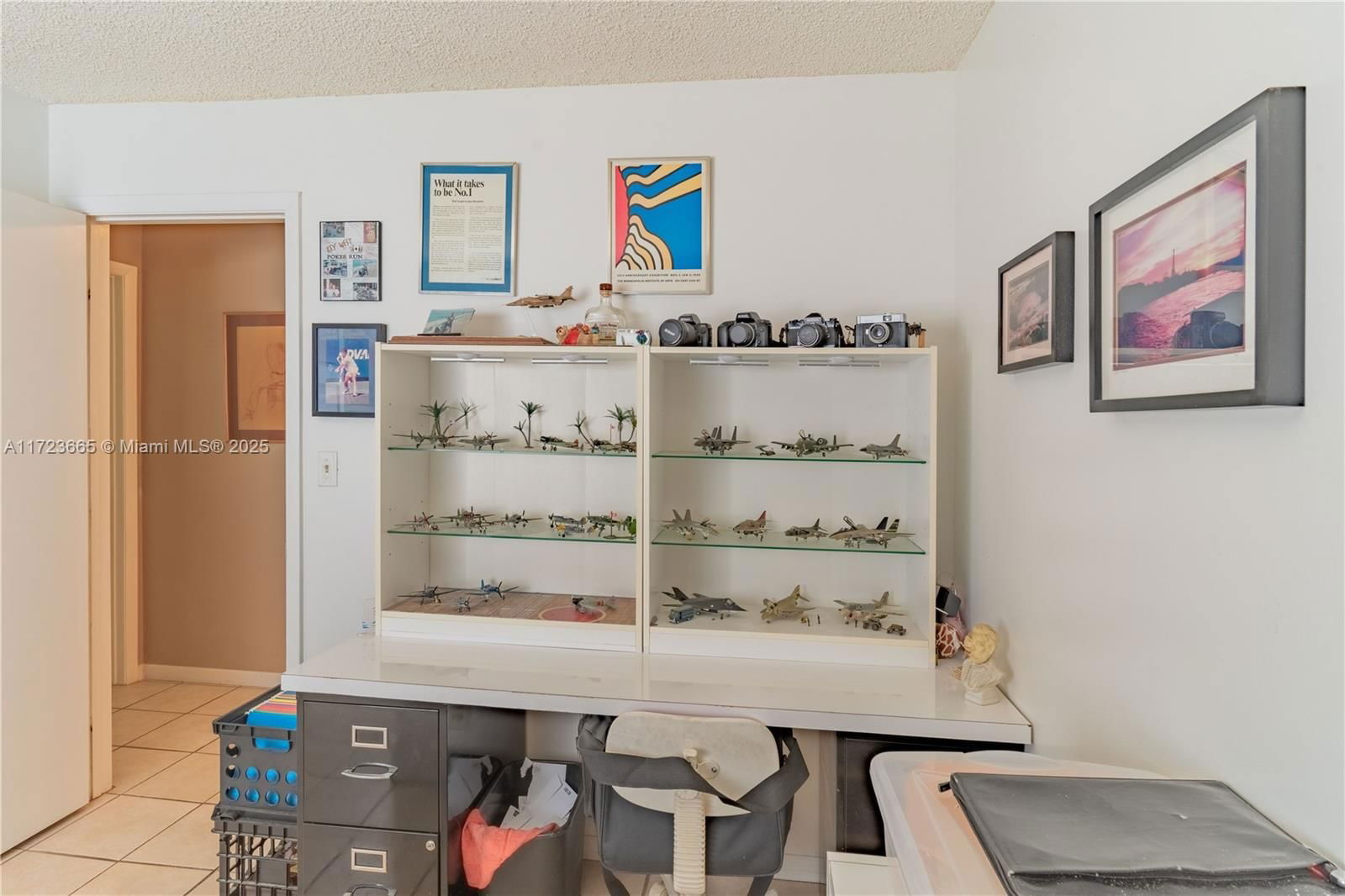Real estate property located at 5860 198th Ter, Miami-dade, Country Lake Manors Sec 3, Hialeah, FL