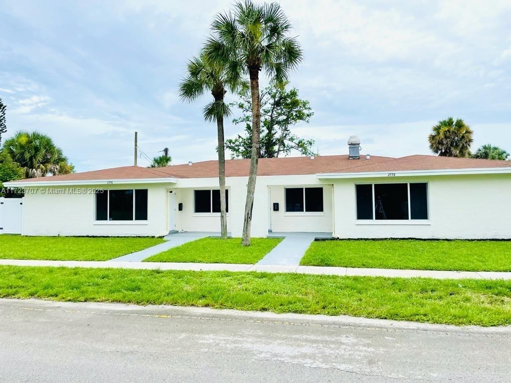 Real estate property located at 2770 58th Ter, Broward, CANNON POINT, Lauderhill, FL