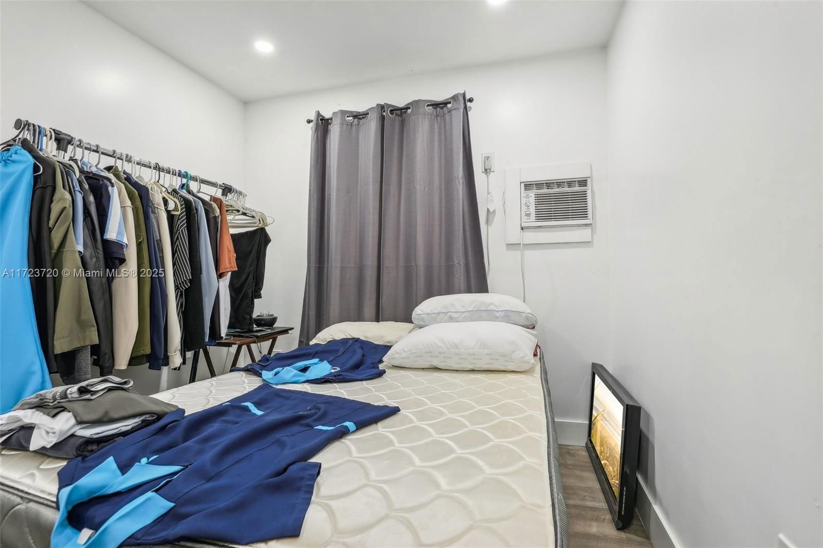 Real estate property located at 2406 67th St, Miami-dade, Elizabeth Park, Miami, FL
