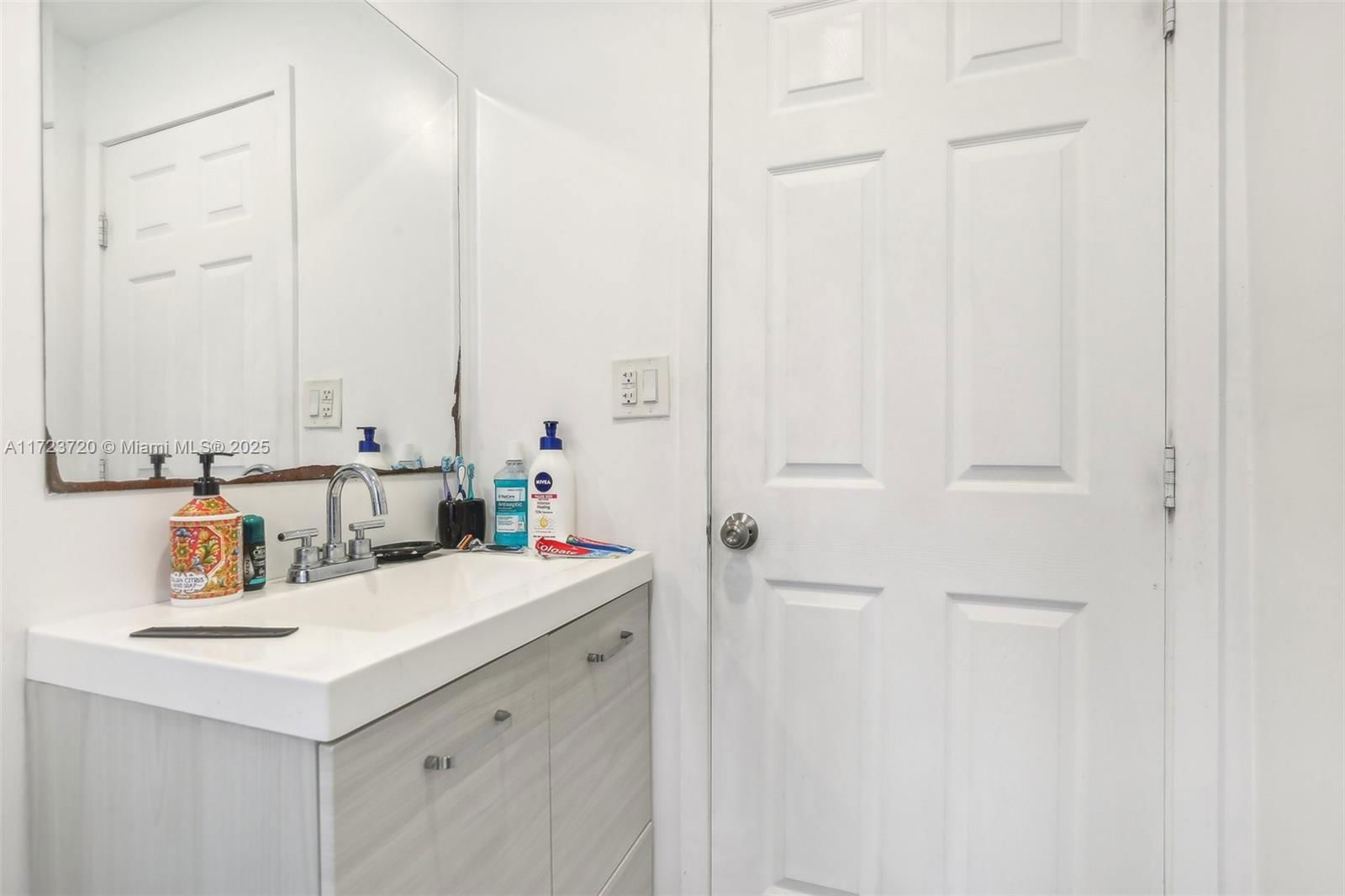 Real estate property located at 2406 67th St, Miami-dade, Elizabeth Park, Miami, FL