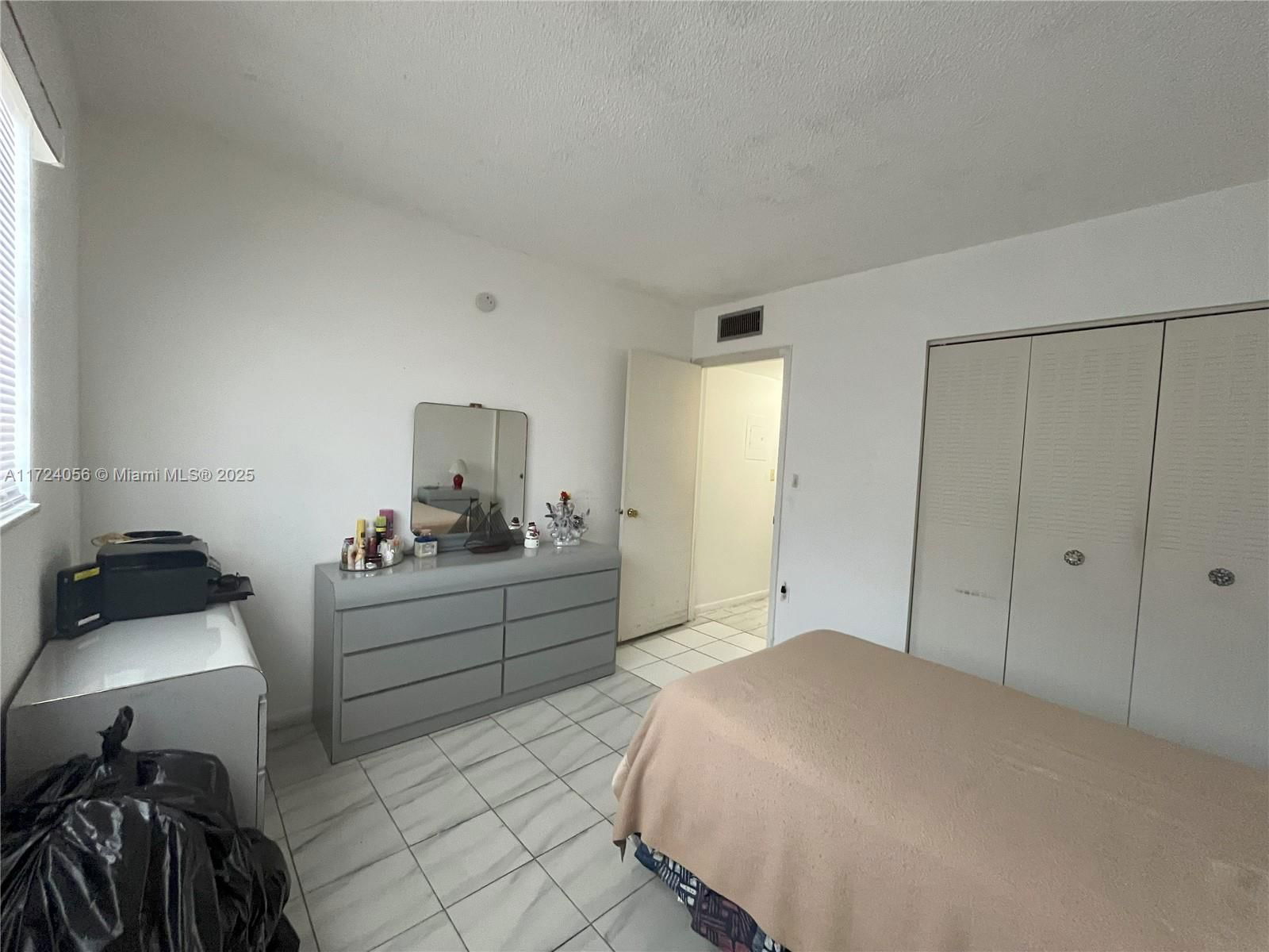 Real estate property located at 6070 19th Ave #115, Miami-dade, Palmetto Gardens Condo, Hialeah, FL