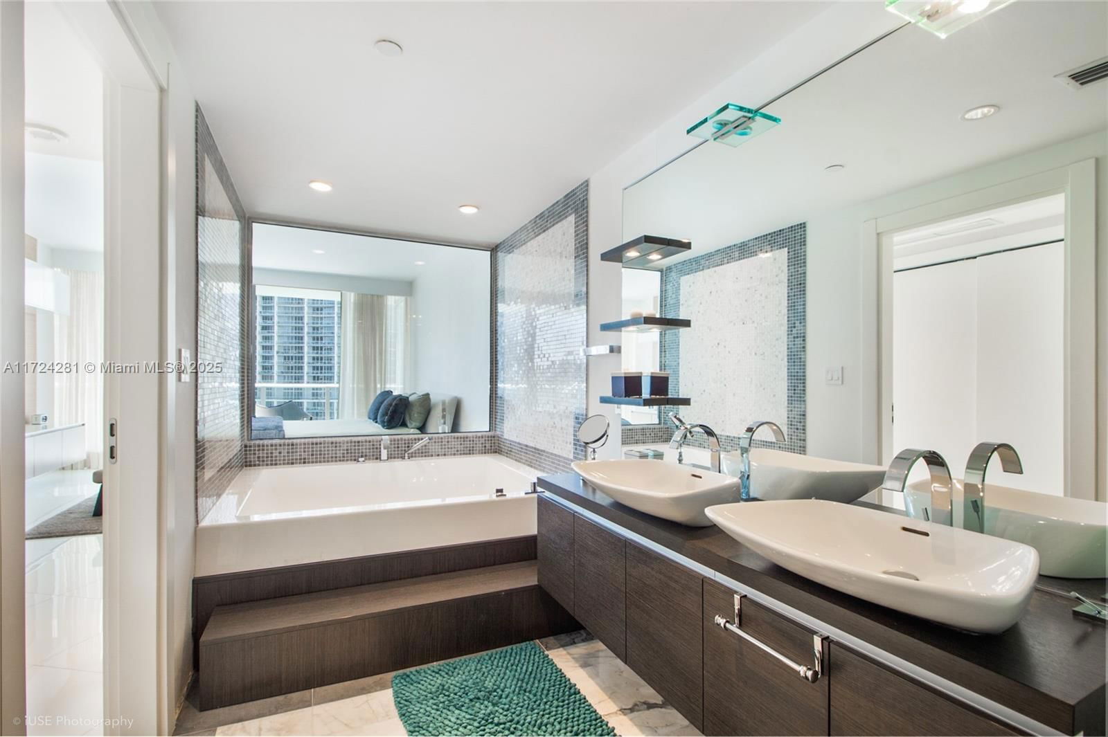 Real estate property located at 200 Biscayne Boulevard Way #3108, Miami-dade, Epic West Condo, Miami, FL