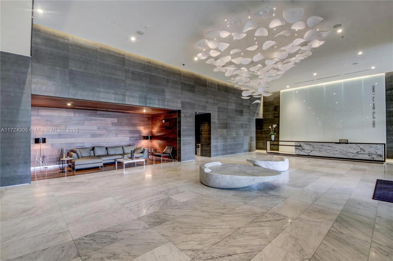 Real estate property located at 68 6th St #3511, Miami-dade, Reach Condo, Miami, FL