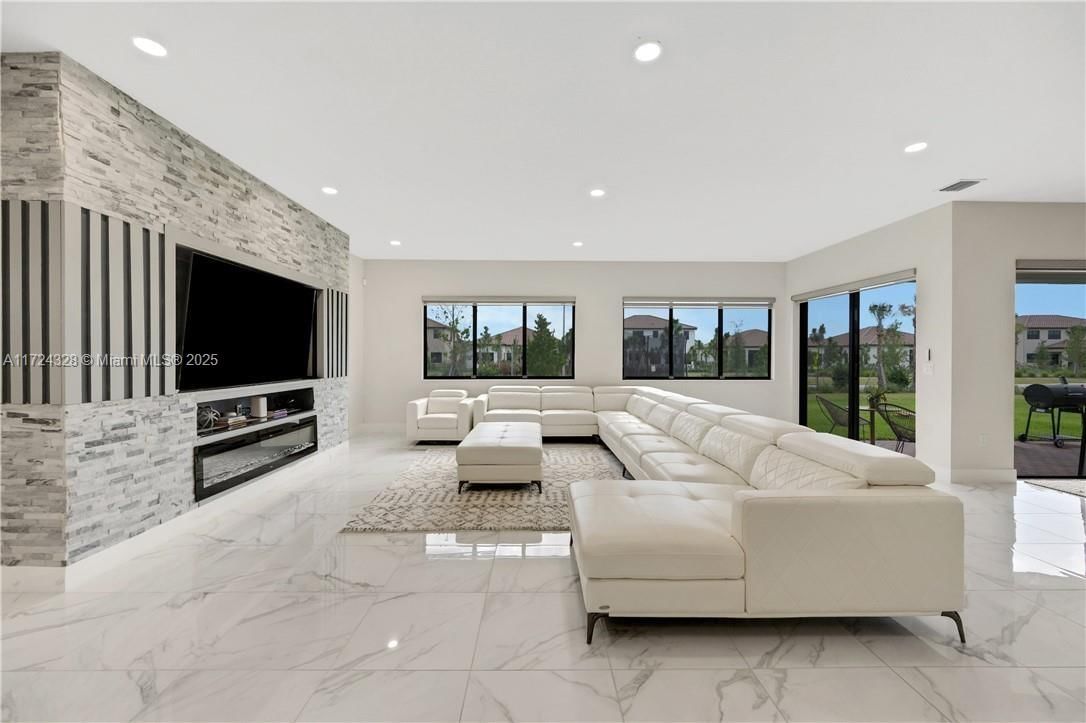 Real estate property located at 4761 Sophia Drive, Collier, Maple Ridge At Ave Maria, Ave Maria, FL
