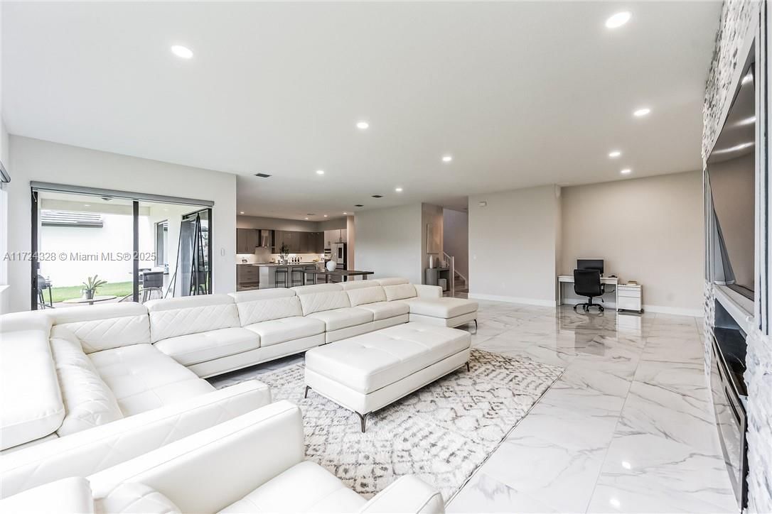 Real estate property located at 4761 Sophia Drive, Collier, Maple Ridge At Ave Maria, Ave Maria, FL