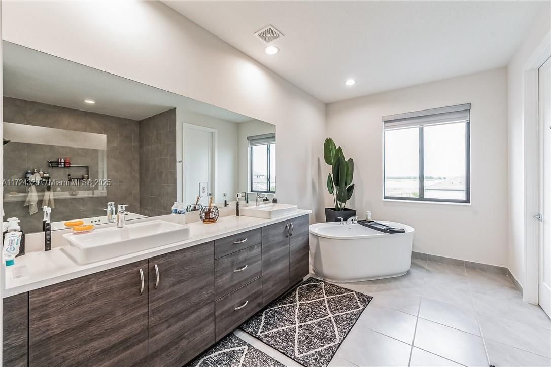 Real estate property located at 4761 Sophia Drive, Collier, Maple Ridge At Ave Maria, Ave Maria, FL