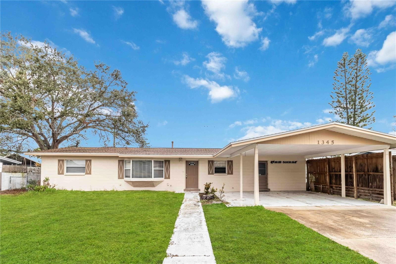 Real estate property located at 1345 Lester Ct, Brevard, Caribbean Isles Unit 1, Merritt Island, FL