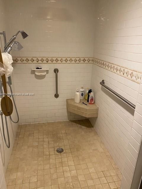 Real estate property located at 7716 102nd Pl, Miami-dade, Sunset Park Lake Villas S, Miami, FL