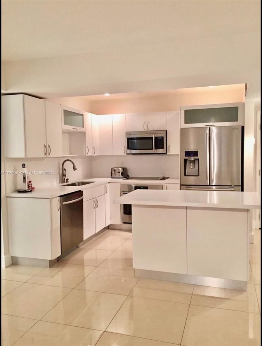 Real estate property located at 600 Three Islands Blvd #115, Broward, OLYMPUS CONDO PHASE, Hallandale Beach, FL