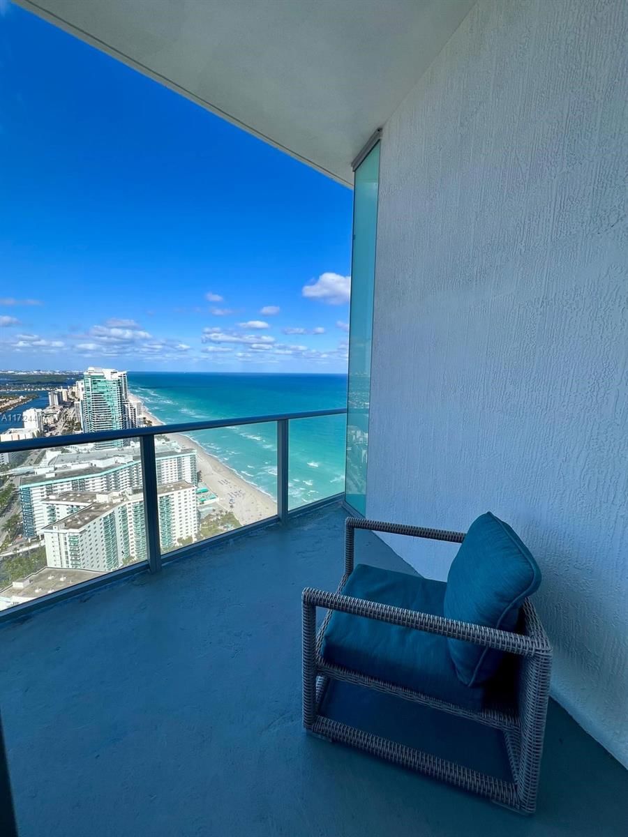 Real estate property located at 4111 Ocean Dr UPH4, Broward, 4111 South Ocean Drive Co, Hollywood, FL