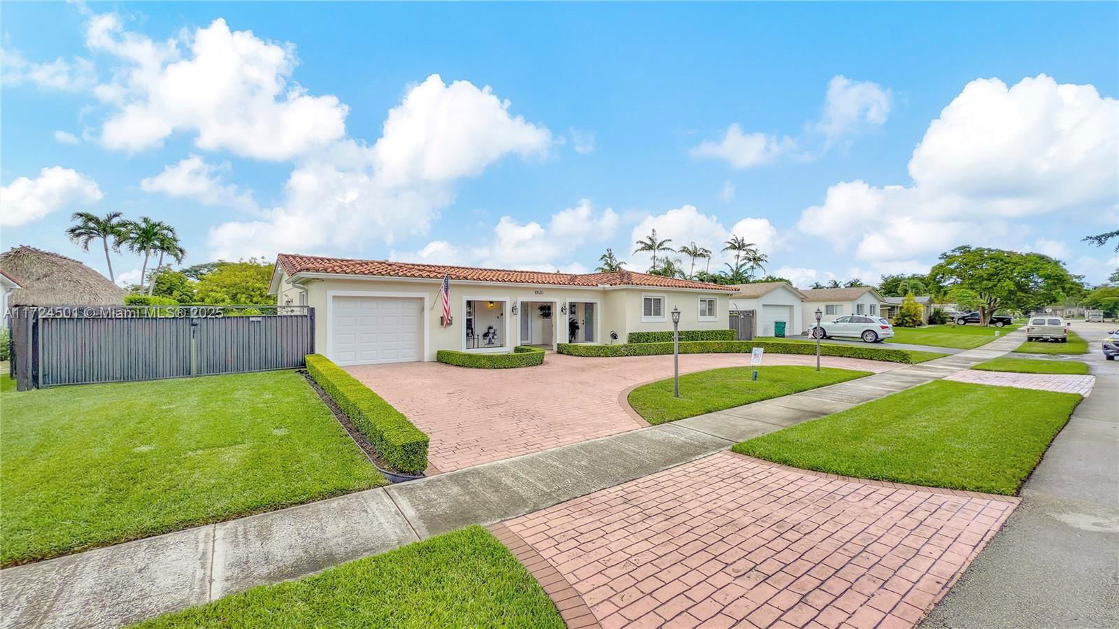 Real estate property located at 10535 96th Ter, Miami-dade, Kendale Sec 2, Miami, FL