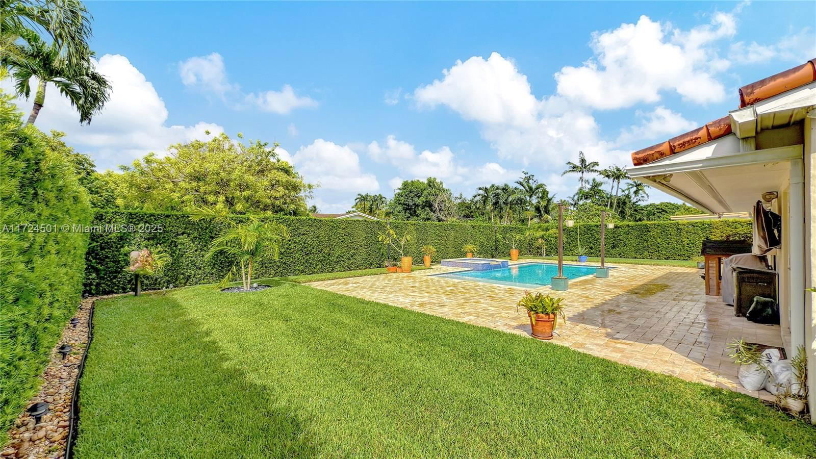 Real estate property located at 10535 96th Ter, Miami-dade, Kendale Sec 2, Miami, FL