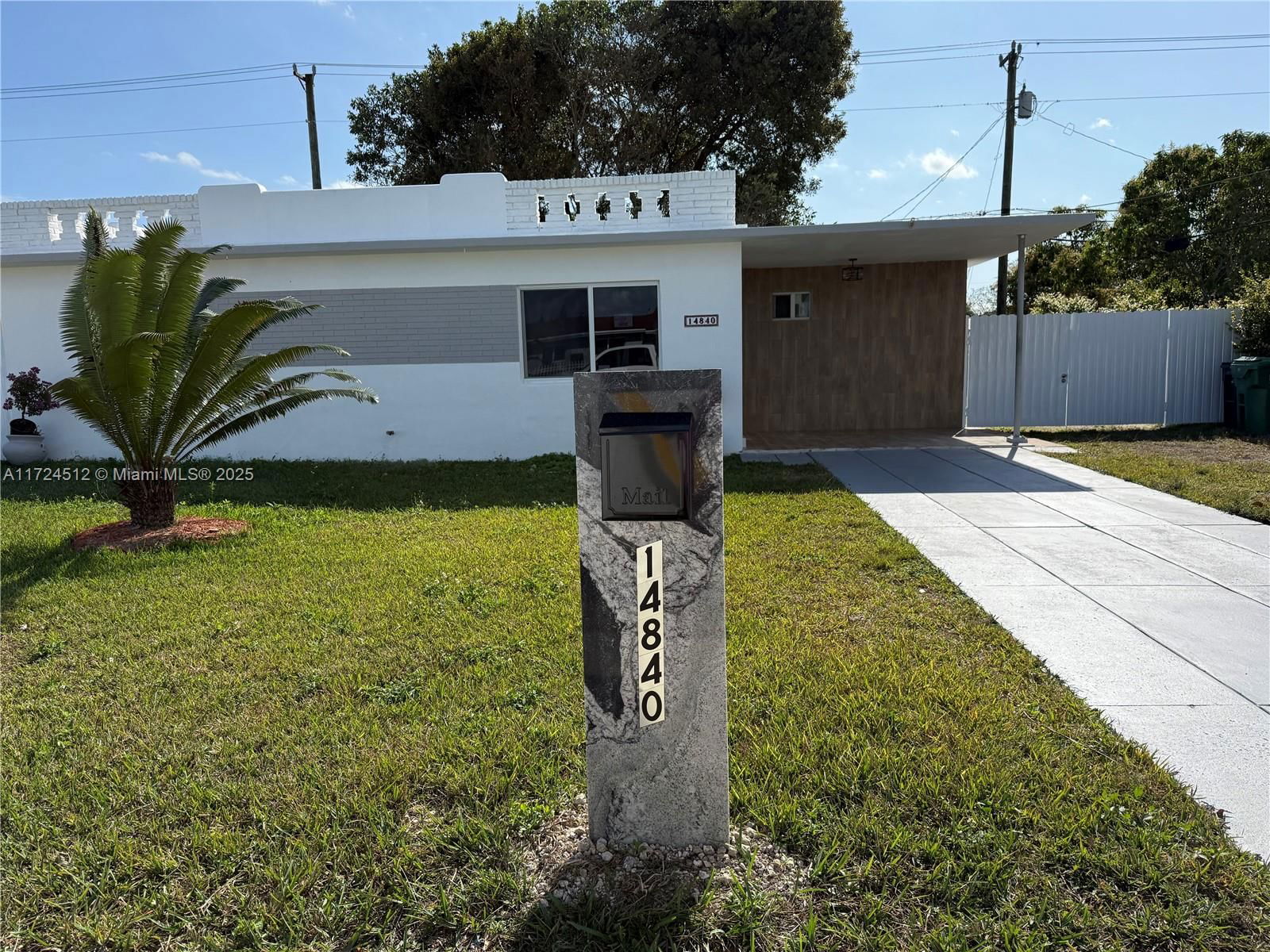 Real estate property located at 14840 Lincoln Dr, Miami-dade, Leisure City Sec 2, Homestead, FL