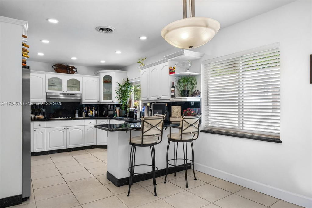 Real estate property located at 2325 191st St, Miami-dade, Enchanted Lake Sec 4, Miami, FL