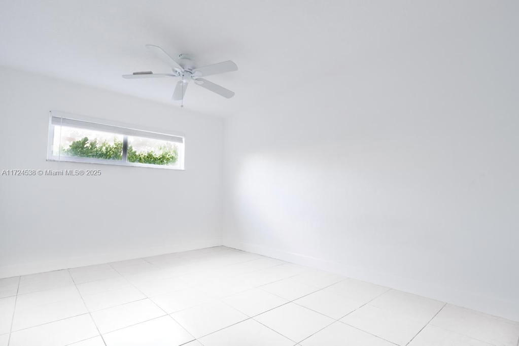 Real estate property located at 2325 191st St, Miami-dade, Enchanted Lake Sec 4, Miami, FL