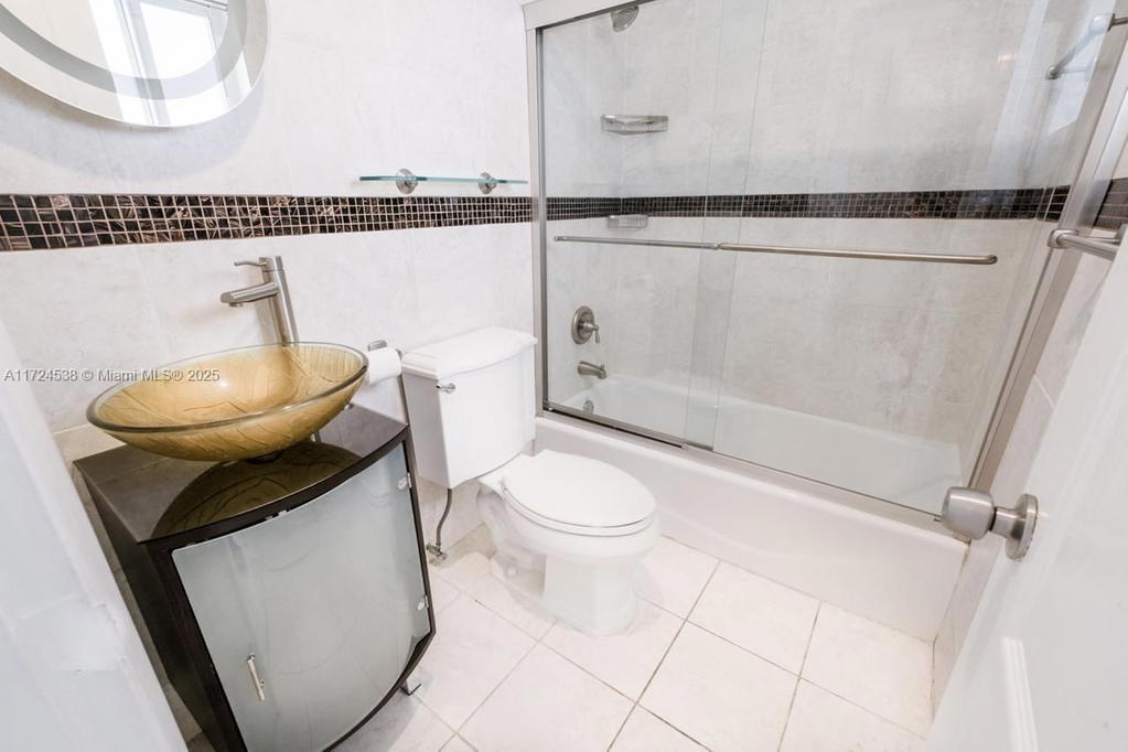 Real estate property located at 2325 191st St, Miami-dade, Enchanted Lake Sec 4, Miami, FL