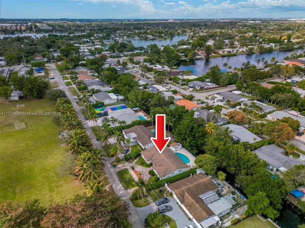 Real estate property located at 2325 191st St, Miami-dade, Enchanted Lake Sec 4, Miami, FL