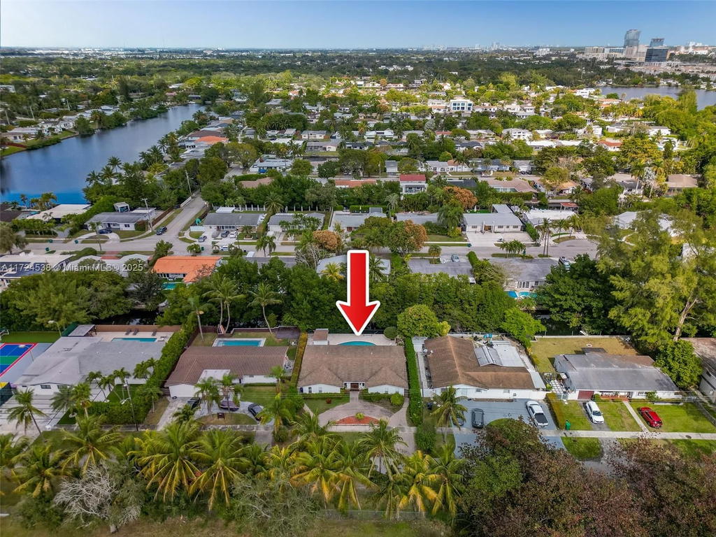 Real estate property located at 2325 191st St, Miami-dade, Enchanted Lake Sec 4, Miami, FL