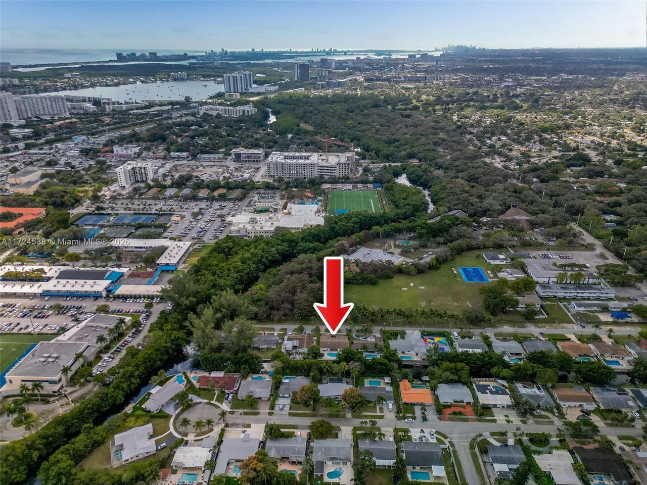 Real estate property located at 2325 191st St, Miami-dade, Enchanted Lake Sec 4, Miami, FL