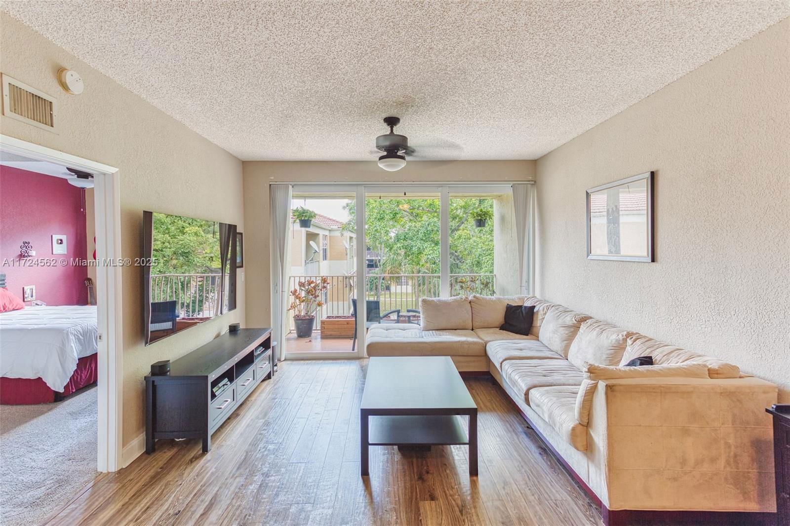 Real estate property located at 8330 24th St #8330, Broward, Coral Springs Estate Town, Coral Springs, FL