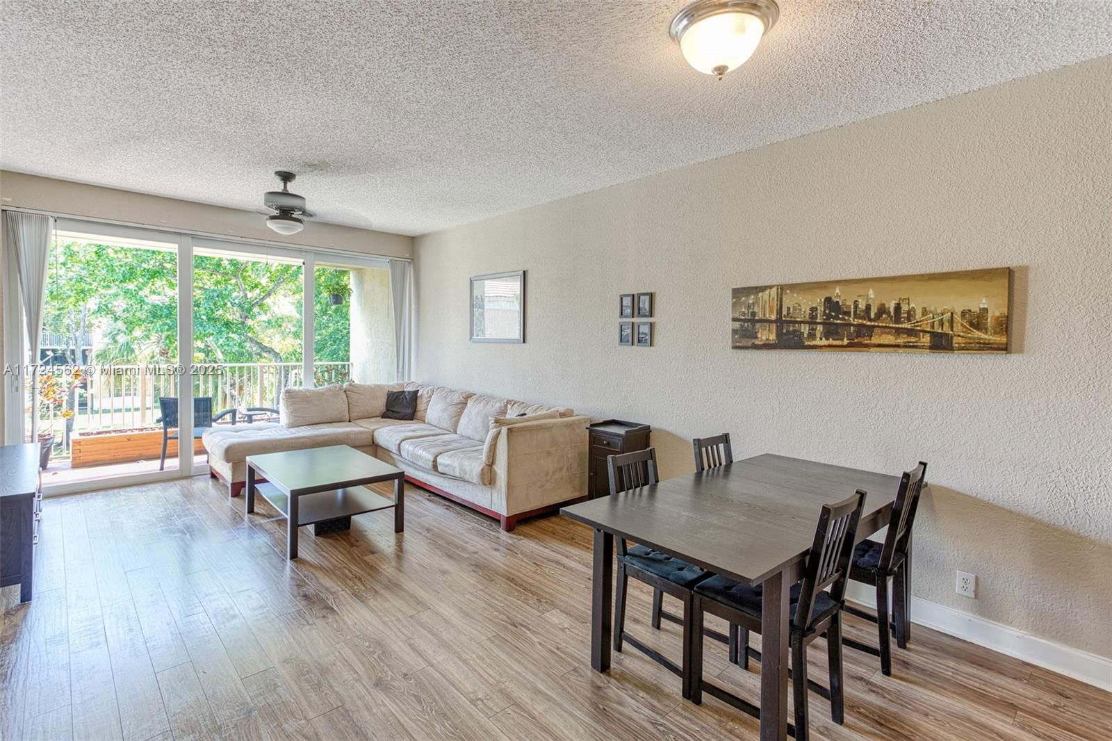 Real estate property located at 8330 24th St #8330, Broward, Coral Springs Estate Town, Coral Springs, FL