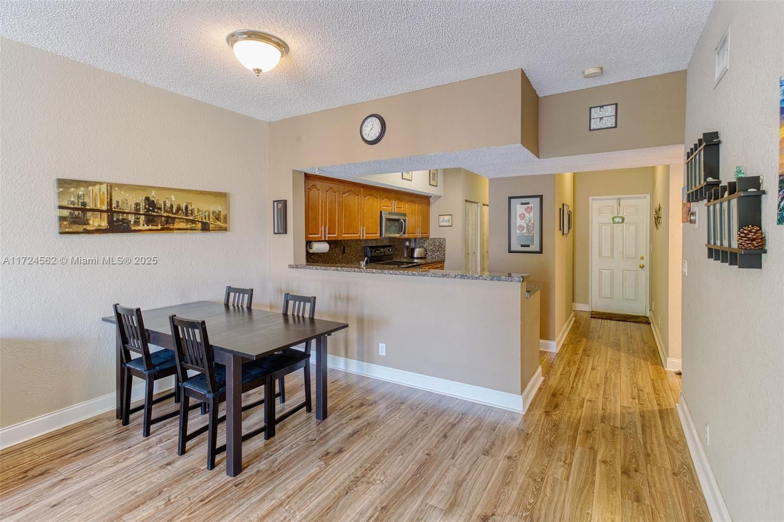 Real estate property located at 8330 24th St #8330, Broward, Coral Springs Estate Town, Coral Springs, FL