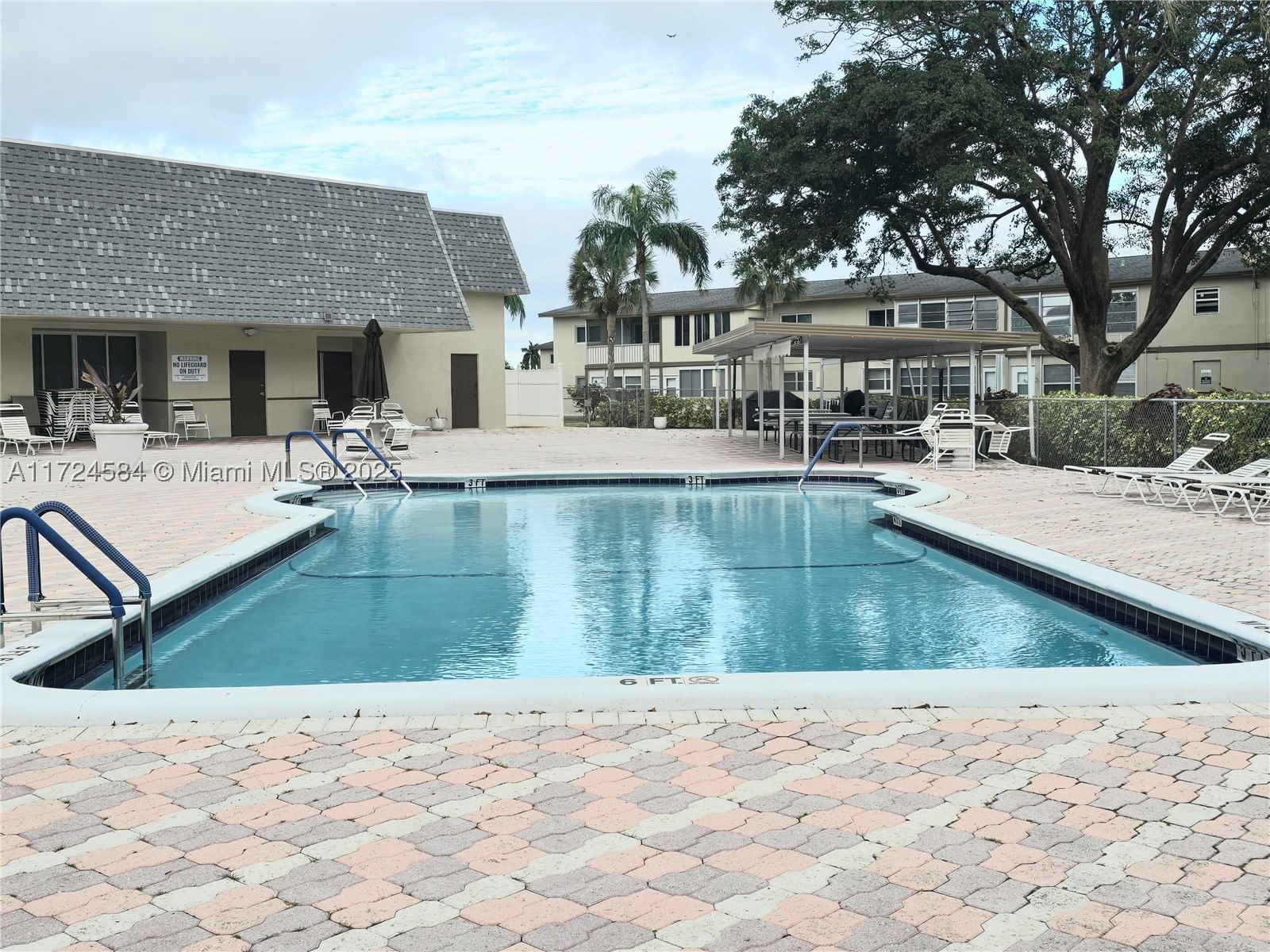 Real estate property located at 601 80th Ter #201, Broward, Oriole Gardens Two 62 Con, Margate, FL