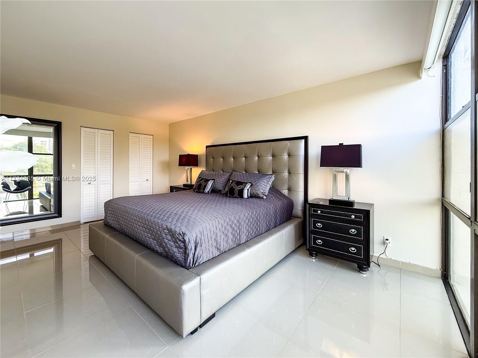 Real estate property located at 800 Parkview Dr #409, Broward, Oceanview Park Condo, Hallandale Beach, FL