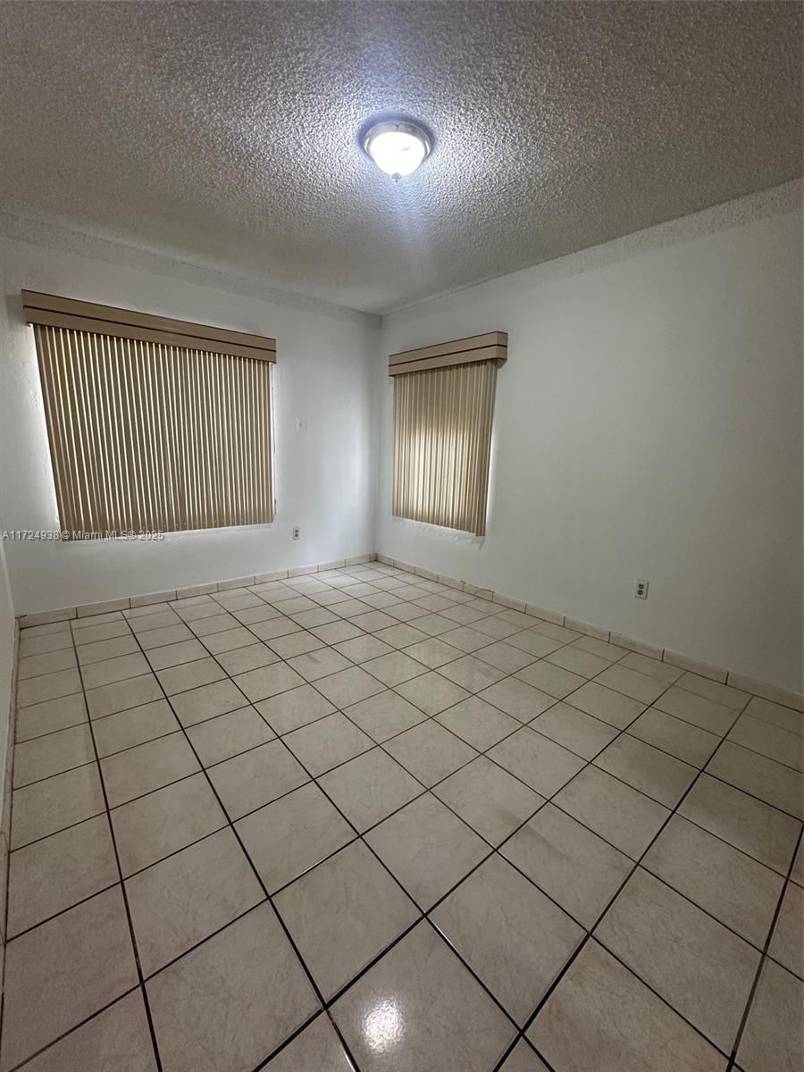Real estate property located at 101 41st St, Miami-dade, Bradley Manor 1st Addn, Hialeah, FL